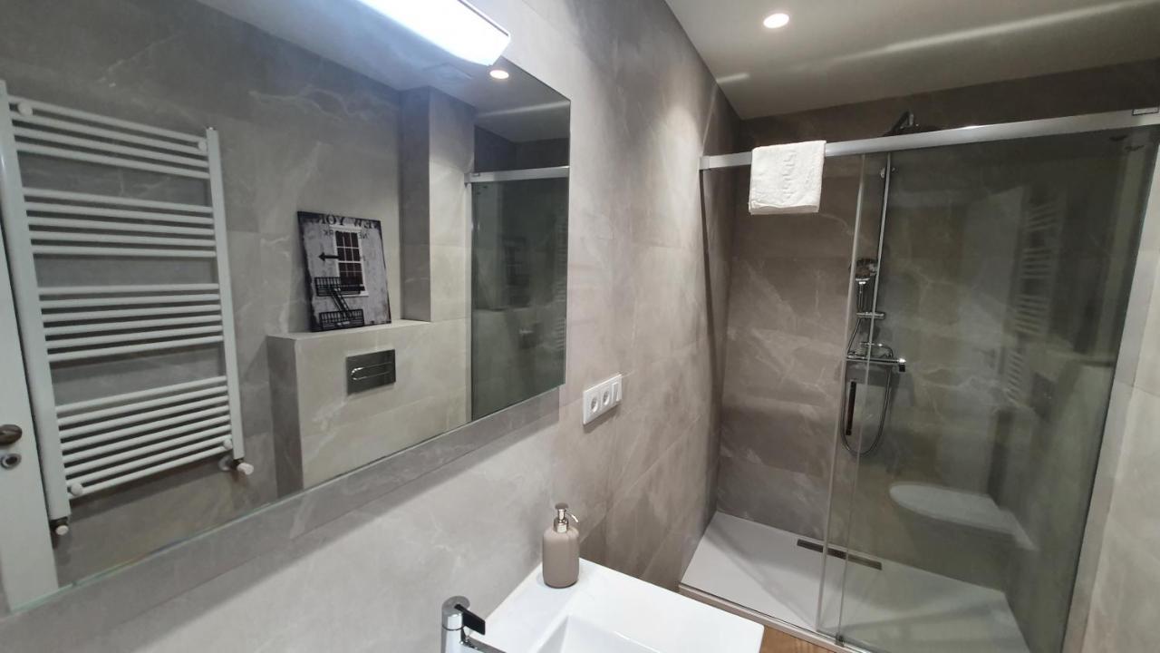 Auditorio Vicele - 2 Hab Y Sofa-Cama - Wifi - Vut-3692-As Oviédo Exterior foto